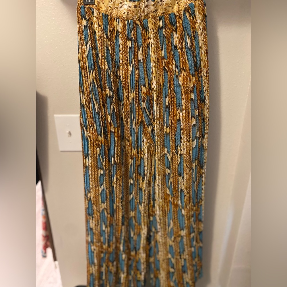 >>fun + funky closet clean out y’all! ✨boutique picks